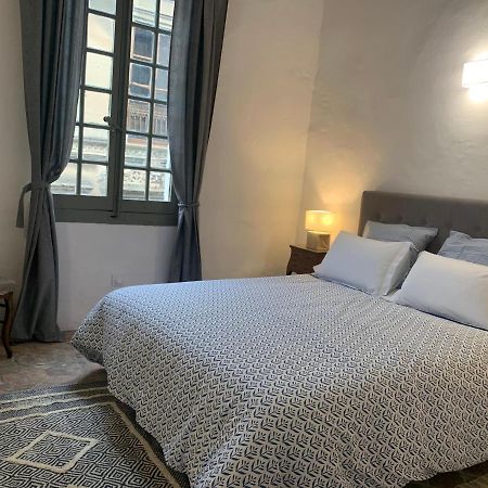 Appartamento Cosy Centre Historique Arles Esterno foto